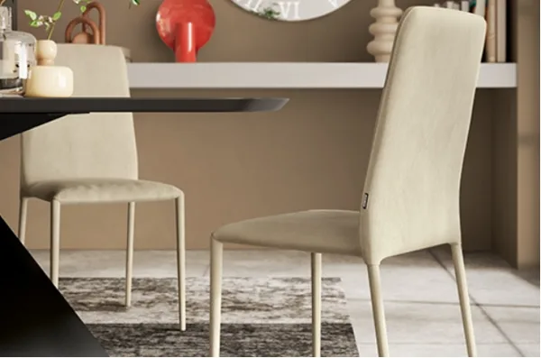CLOE 221 EUR