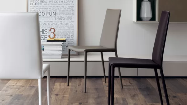 UNIQUE  223 EUR
